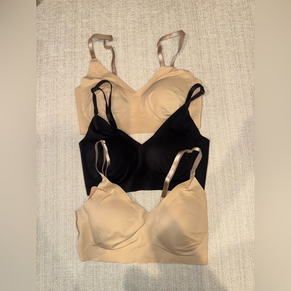 True & Co The True Body Triangle Convertible Strap Bralette
